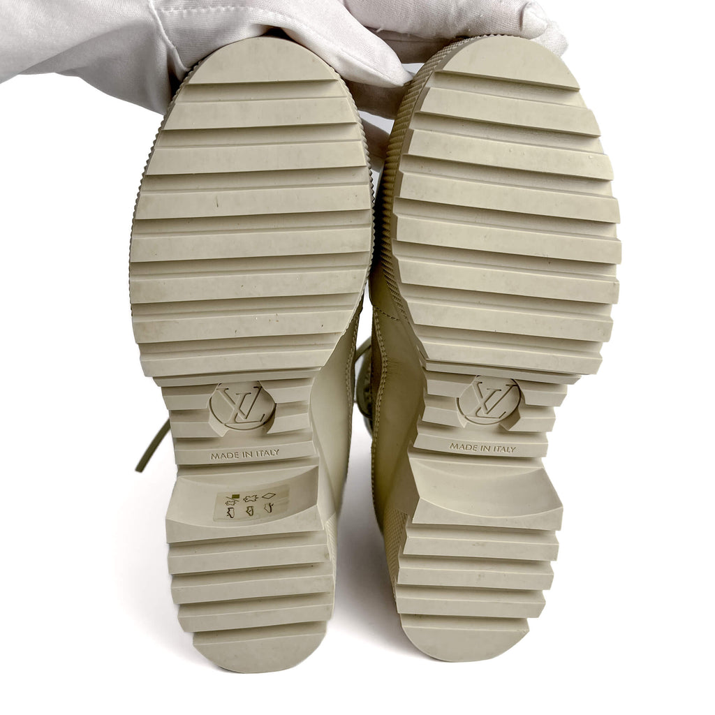 Second hand Louis Vuitton Laureate Suede & Jacquard Platform Boots 39 Beige - Tabita Bags