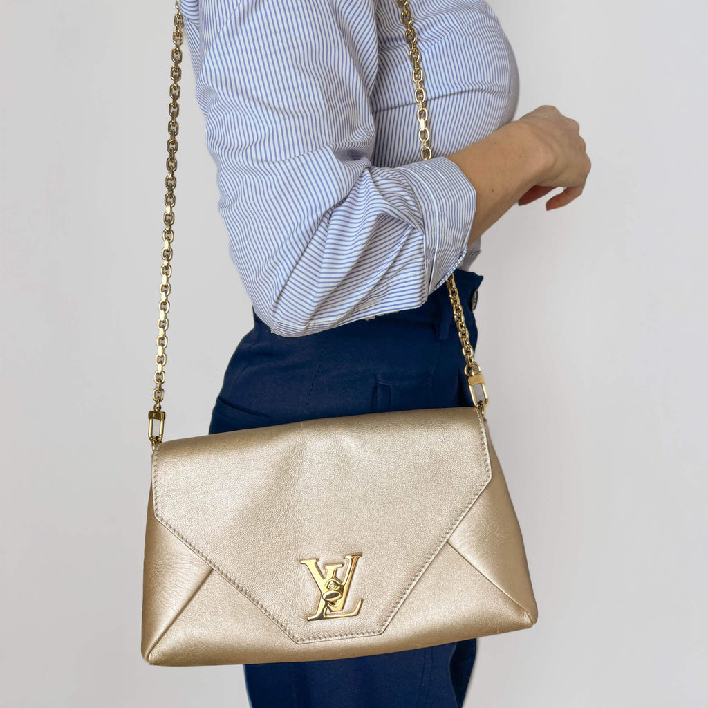 Second hand Louis Vuitton Love Note Smooth Calfskin Leather 2 - Ways Envelope Clutch Gold - Tabita Bags