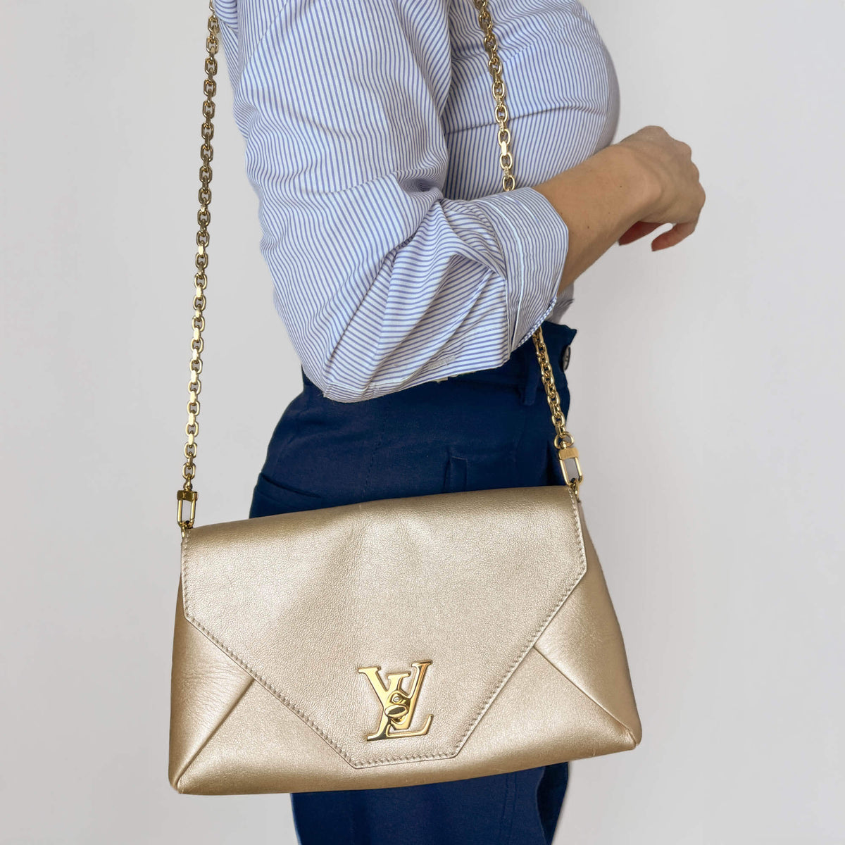 Second hand Louis Vuitton Love Note Smooth Calfskin Leather 2 - Ways Envelope Clutch Gold - Tabita Bags