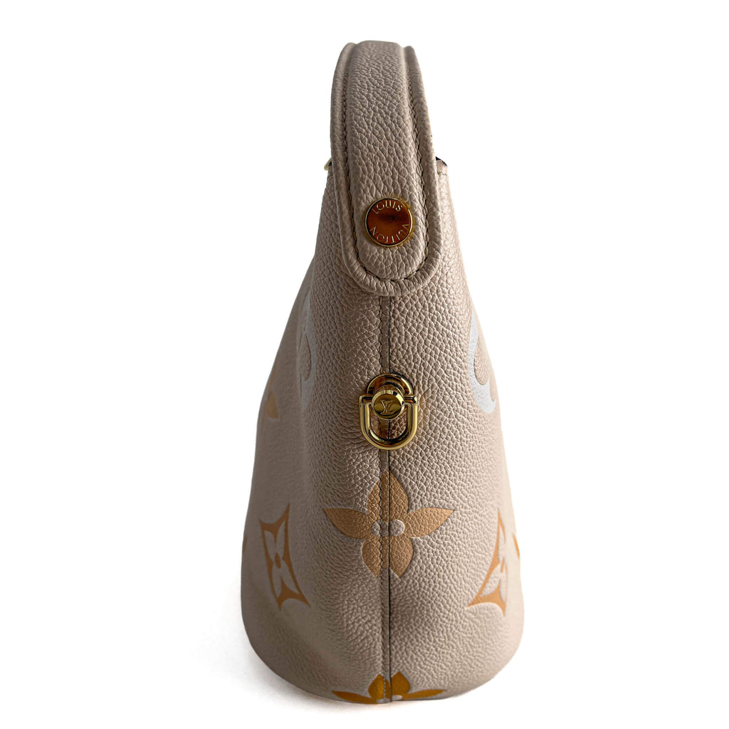 Second hand Louis Vuitton Marshmallow By The Pool PM Monogram Giant Leather 2 - Ways Hobo Handbag Beige - Tabita Bags