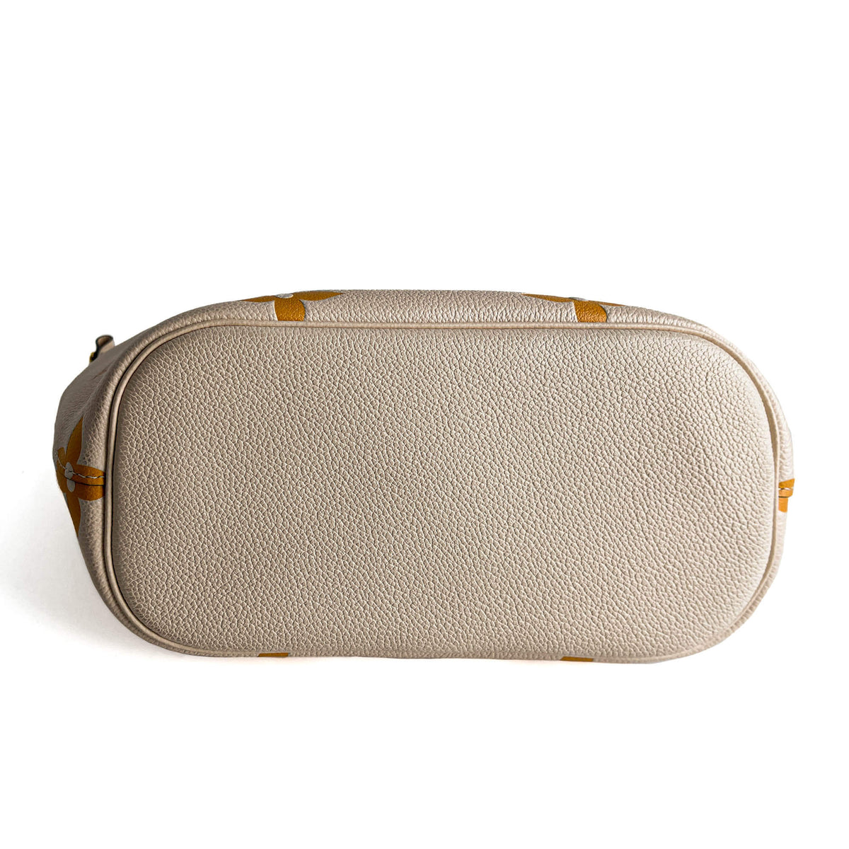 Second hand Louis Vuitton Marshmallow By The Pool PM Monogram Giant Leather 2 - Ways Hobo Handbag Beige - Tabita Bags