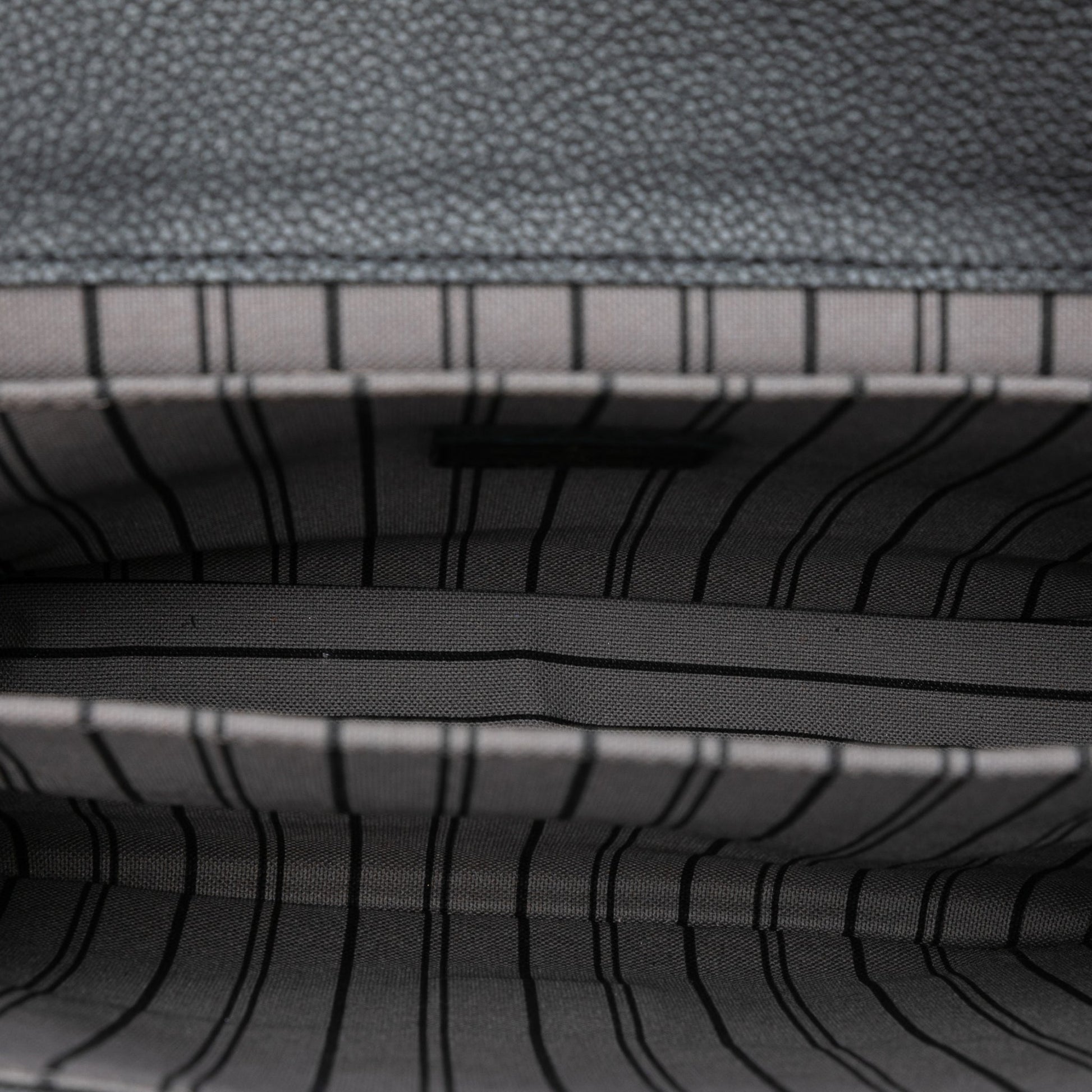 Second hand Louis Vuitton Metis Leather Flap Crossbody Black - Tabita Bags