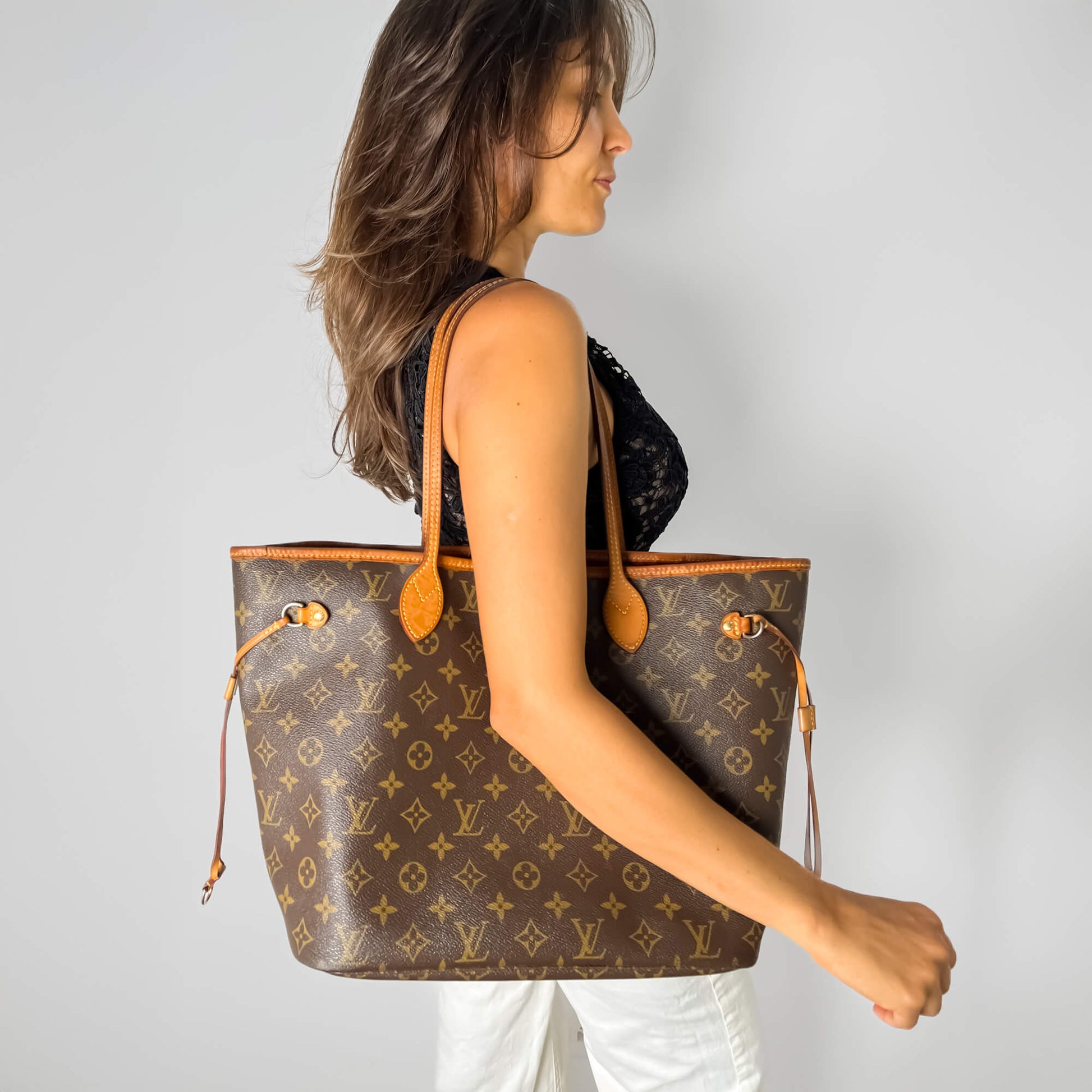 Second hand Louis Vuitton Neverfull MM Canvas Pre - 2013 Shopper Shoulder Bag Monogram - Tabita Bags