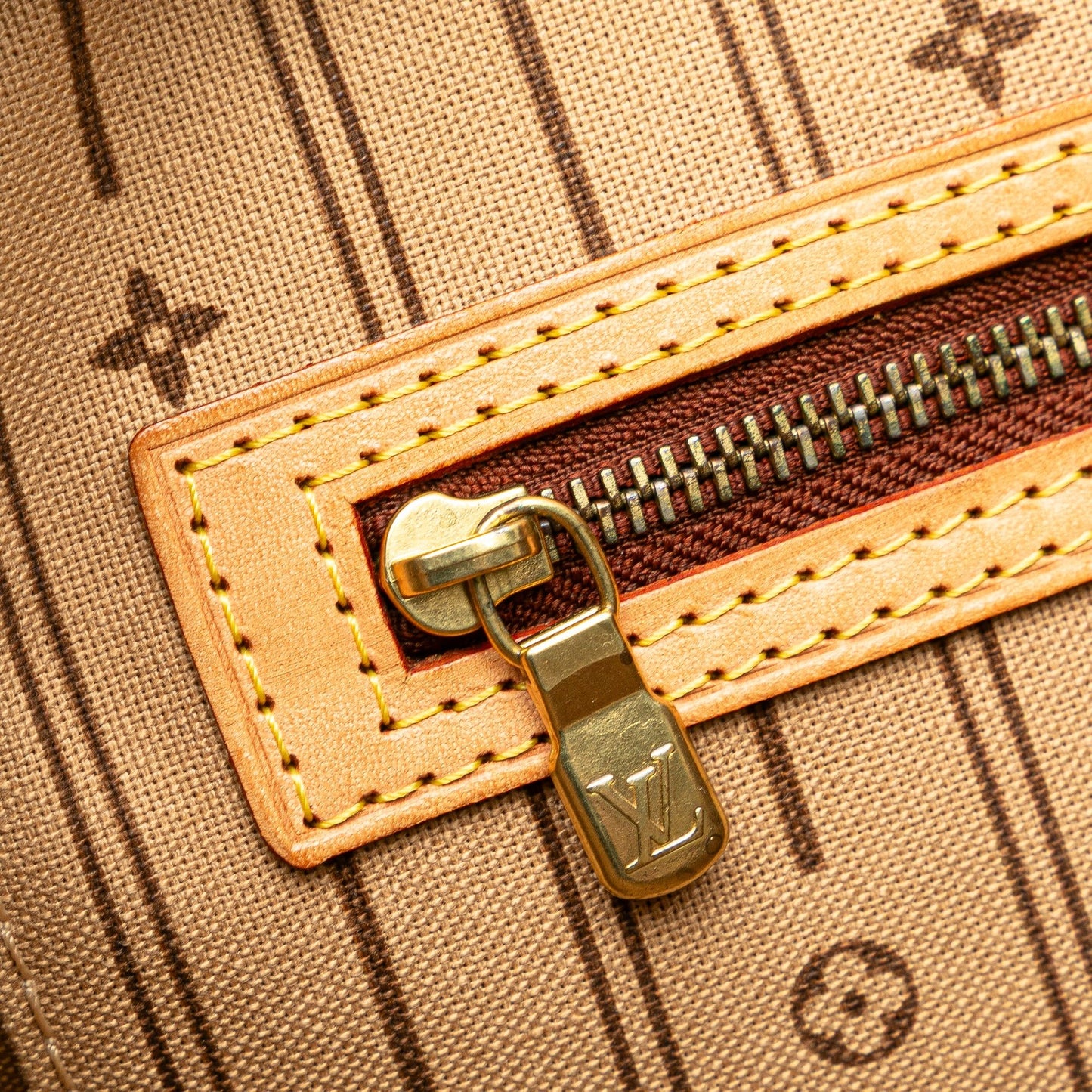 Second hand Louis Vuitton Neverfull MM Canvas Pre - 2013 Shopper Shoulder Bag Monogram - Tabita Bags