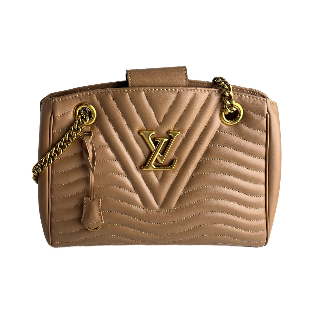 Second hand Louis Vuitton New Wave Chain Smooth Calfskin Leather Quilted Tote Shoulder Bag Noisette - Tabita Bags