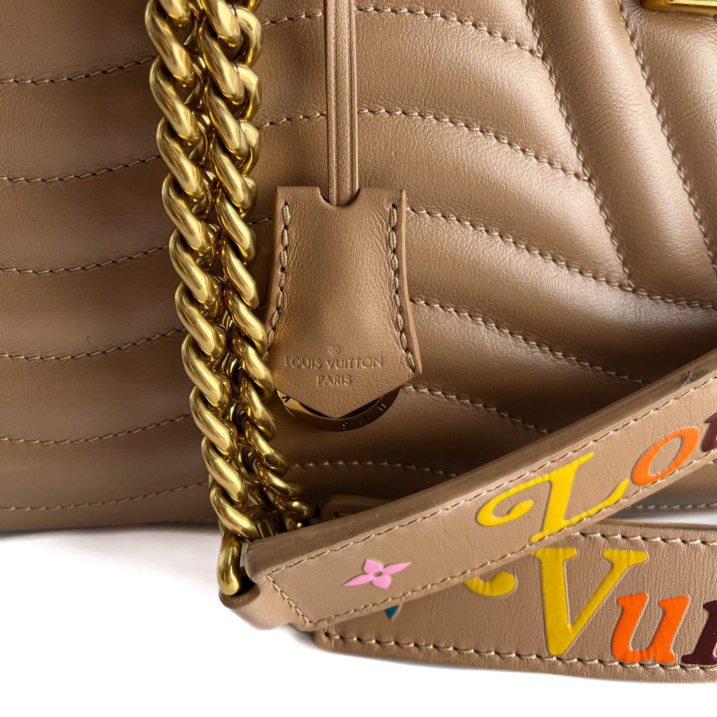 Second hand Louis Vuitton New Wave Chain Smooth Calfskin Leather Quilted Tote Shoulder Bag Noisette - Tabita Bags