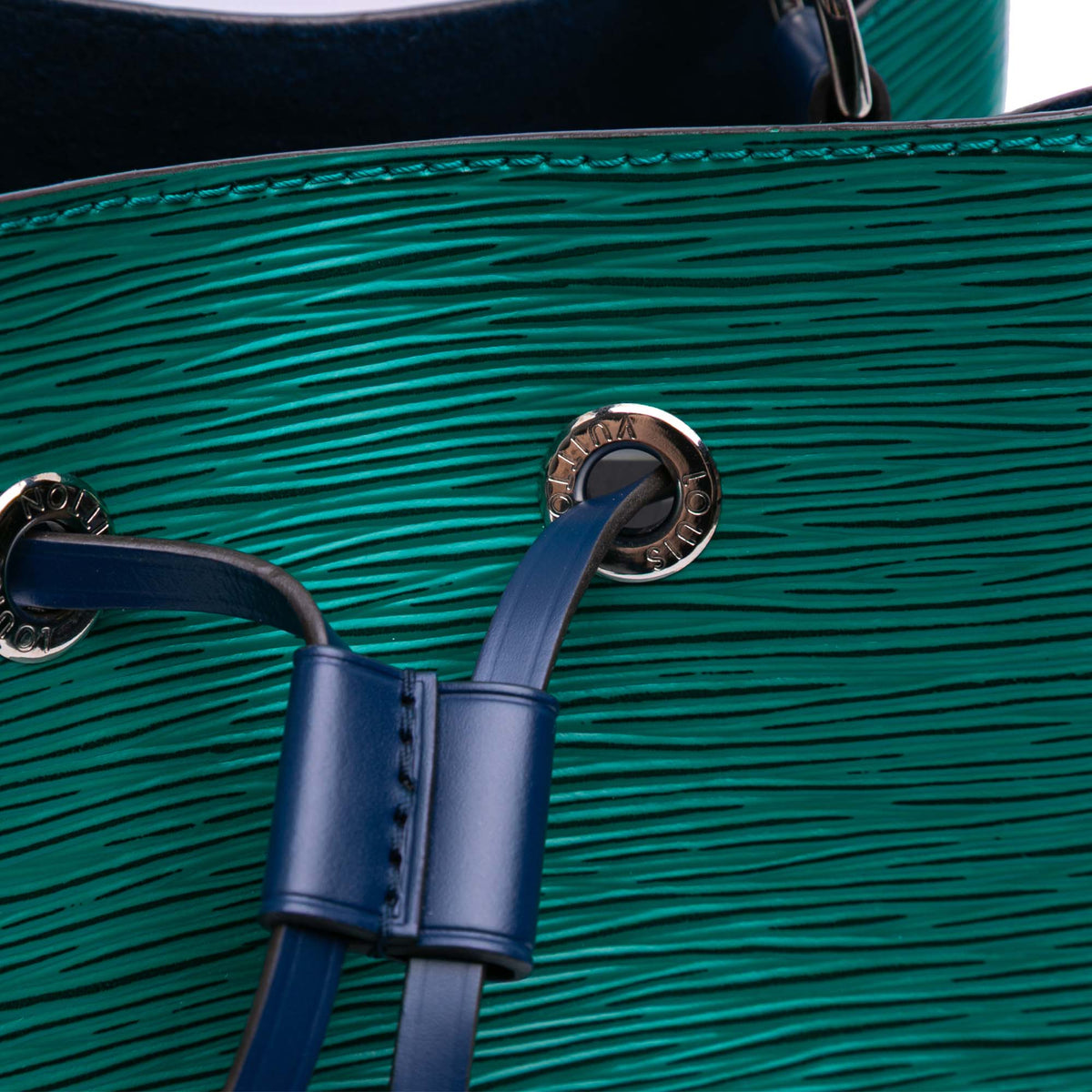 Second hand Louis Vuitton Noe BB Canvas Bucket Shoulder Bag Green - Tabita Bags