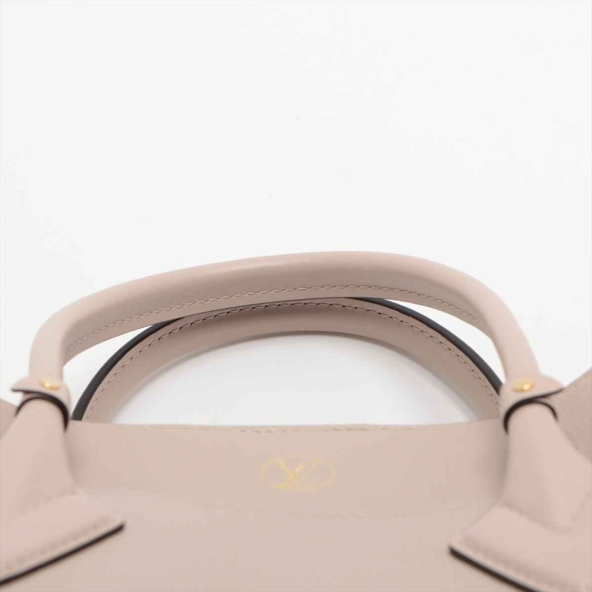 Second hand Louis Vuitton On My Side MM Monogram Sides Leather 2 - Ways Tote Bag Monogram - Tabita Bags