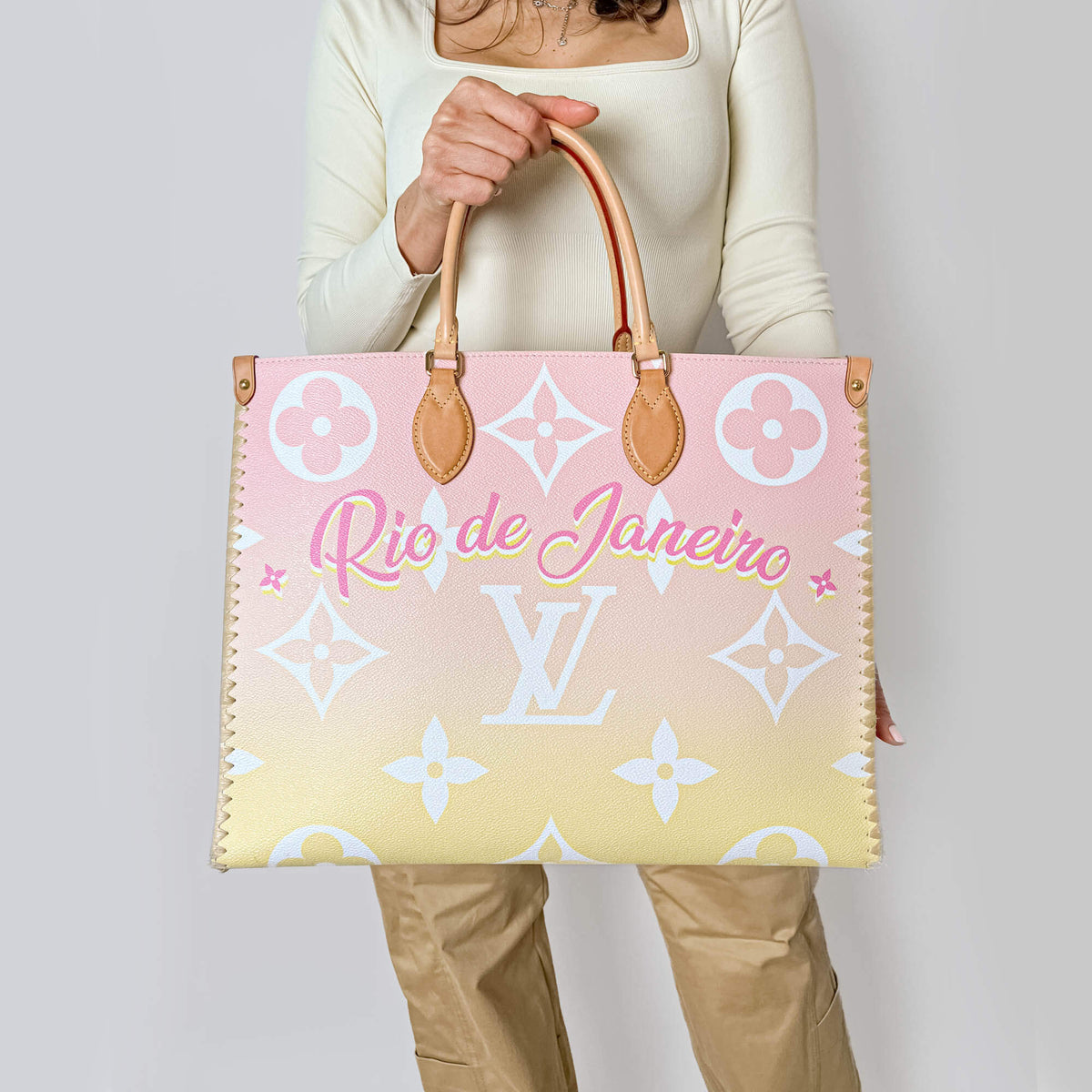 Second hand Louis Vuitton Onthego GM By The Pool Canvas Shopper Handbag Giant monogram - Tabita Bags