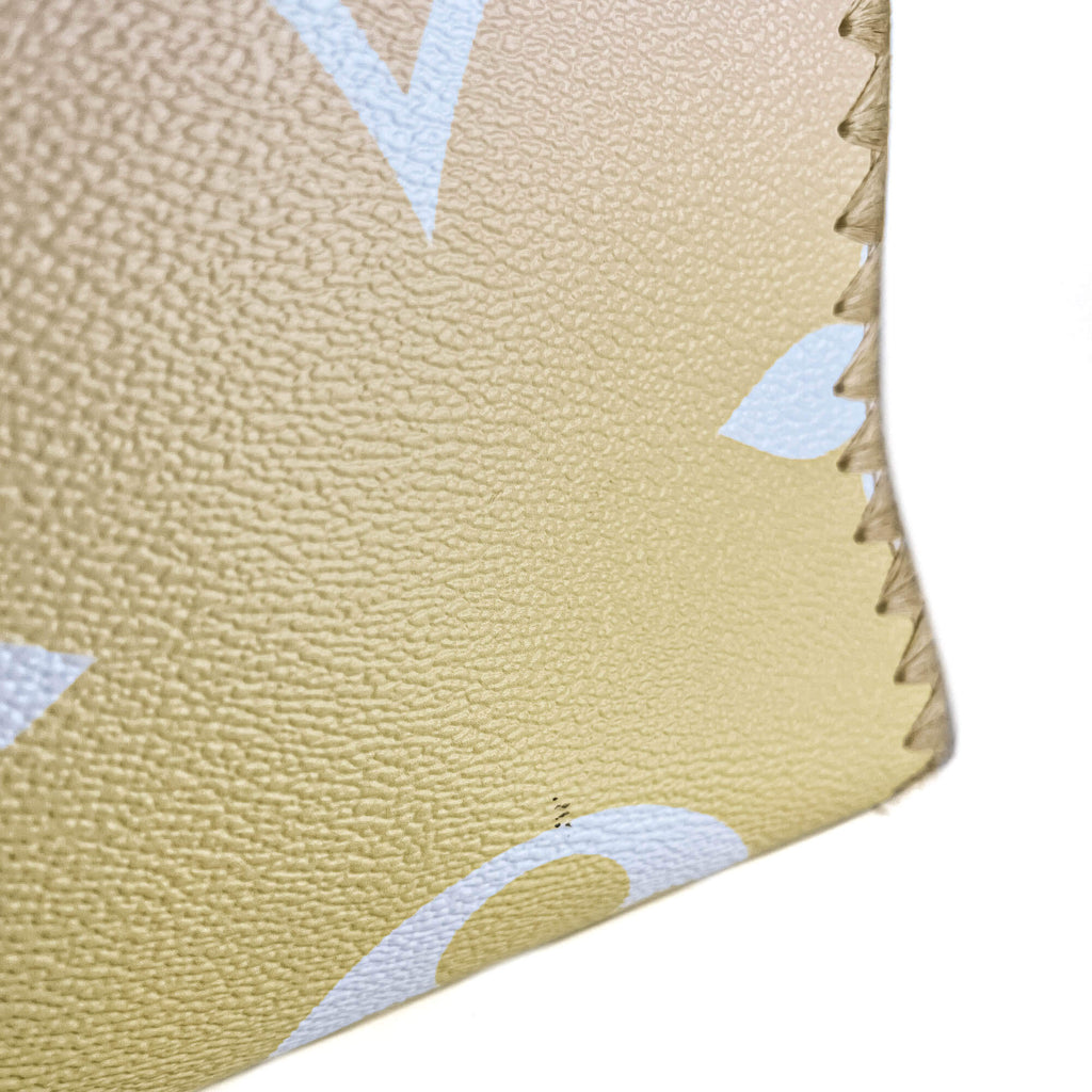 Second hand Louis Vuitton Onthego GM By The Pool Canvas Shopper Handbag Giant monogram - Tabita Bags