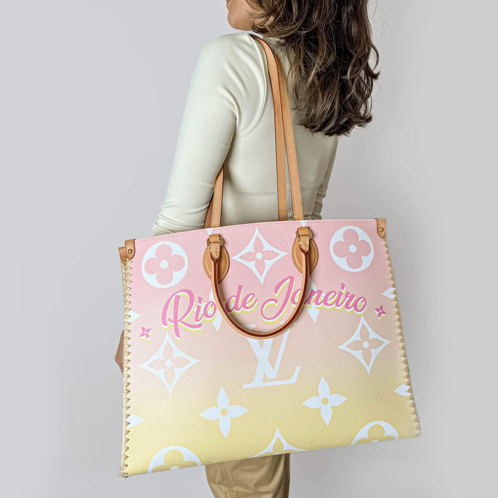 Second hand Louis Vuitton Onthego GM By The Pool Canvas Shopper Handbag Giant monogram - Tabita Bags