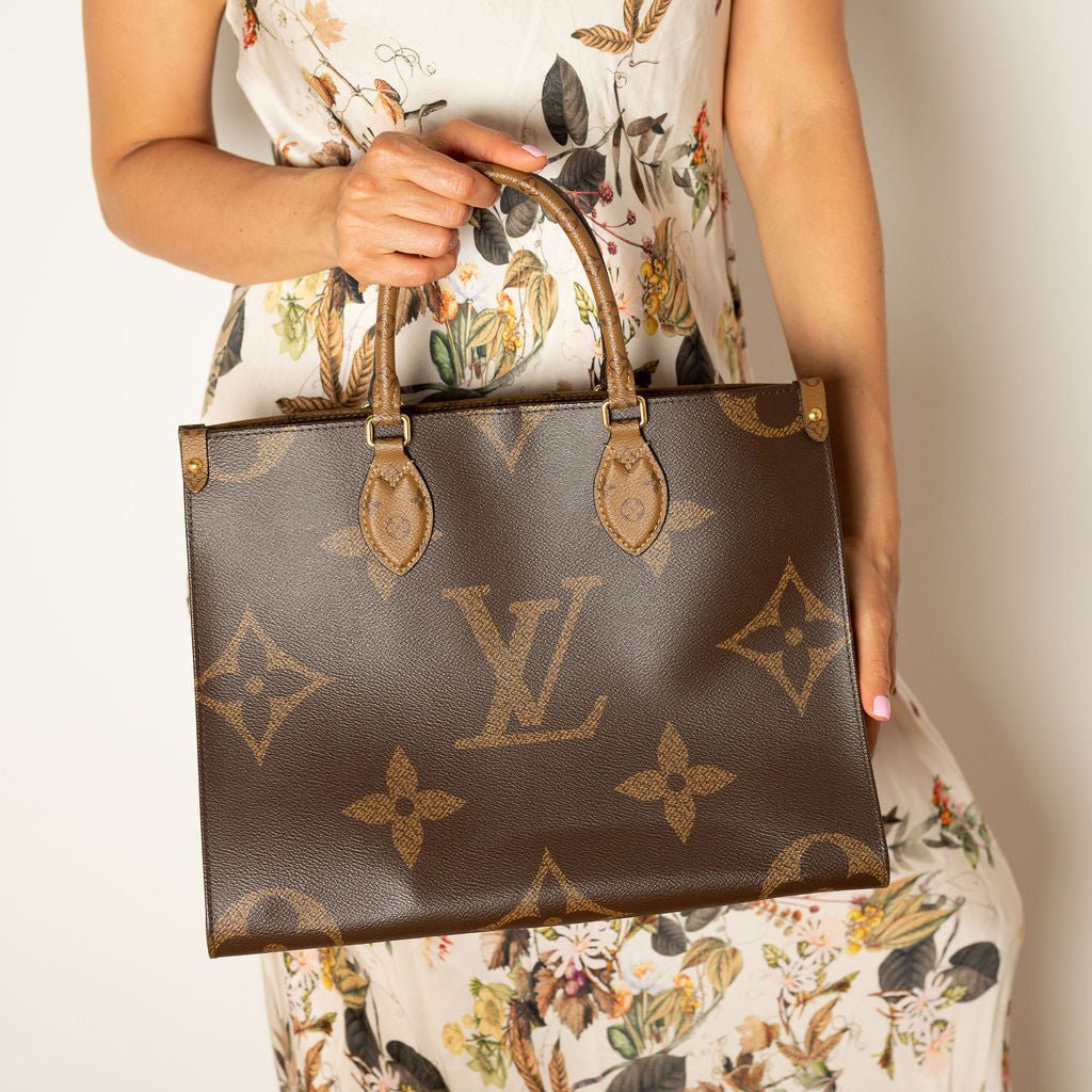 Second hand Louis Vuitton Onthego MM Canvas Monogram Giant Shopper Handbag Monogram Reverse - Tabita Bags