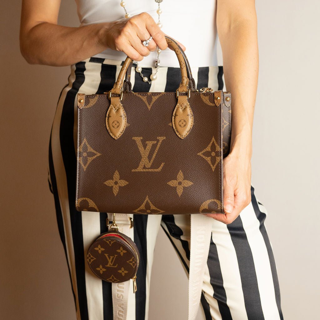 Second hand Louis Vuitton Onthego PM Canvas Monogram Giant Shopper Handbag Monogram Reverse - Tabita Bags