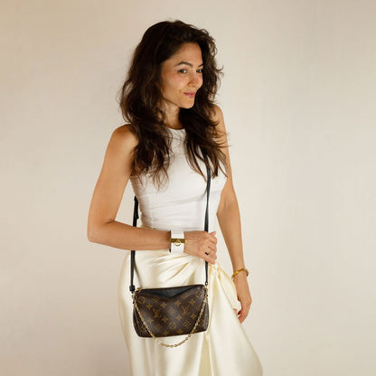 Second hand Louis Vuitton Pallas Canvas Clutch With Chain Bag Monogram - Tabita Bags
