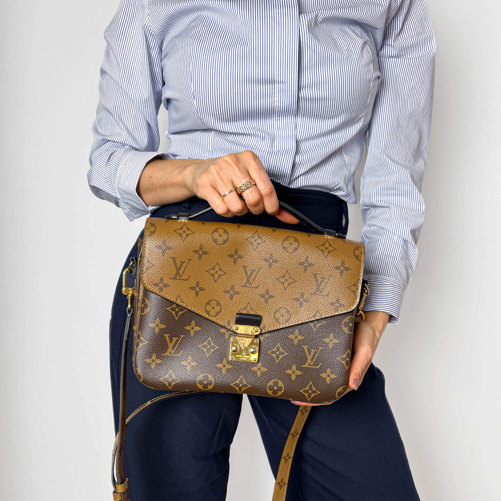 Second hand Louis Vuitton Pochette Métis Canvas 2 - Ways Flap Crossbody Monogram Reverse - Tabita Bags