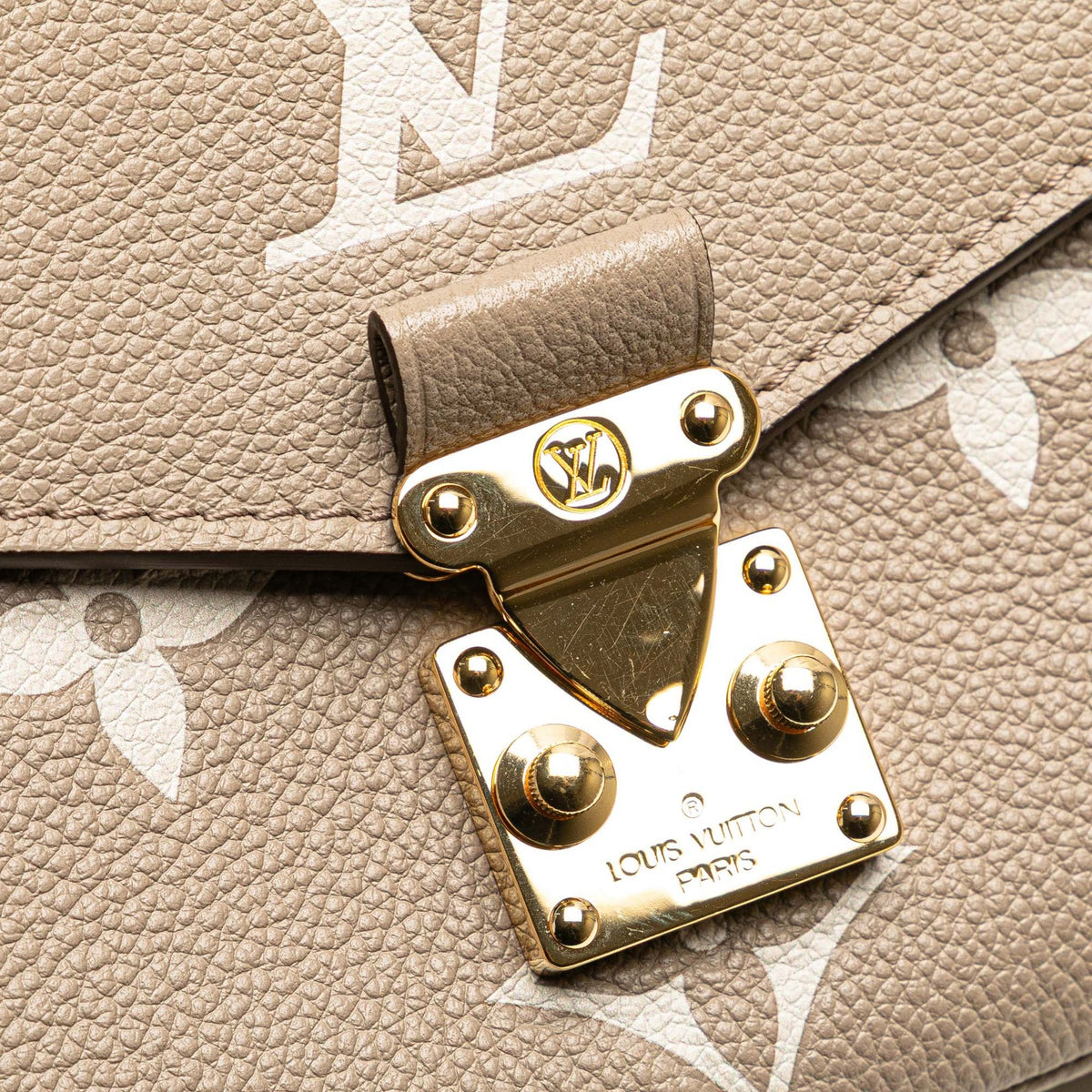 Second hand Louis Vuitton Pochette Métis Canvas East West Flap Crossbody Monogram - Tabita Bags