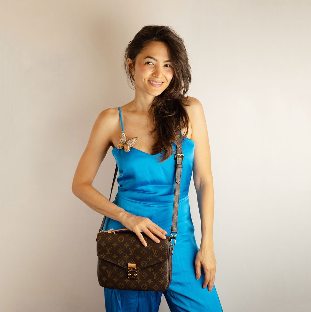 Second hand Louis Vuitton Pochette Metis Canvas Flap Crossbody Monogram - Tabita Bags