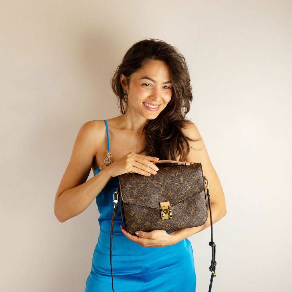 Second hand Louis Vuitton Pochette Metis Canvas Flap Crossbody Monogram - Tabita Bags