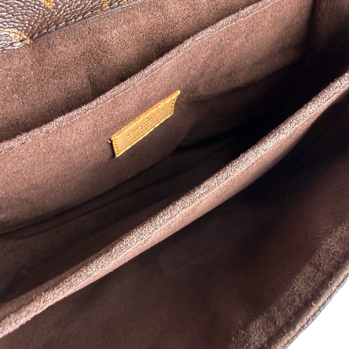 Second hand Louis Vuitton Pochette Metis Canvas Flap Crossbody Monogram - Tabita Bags