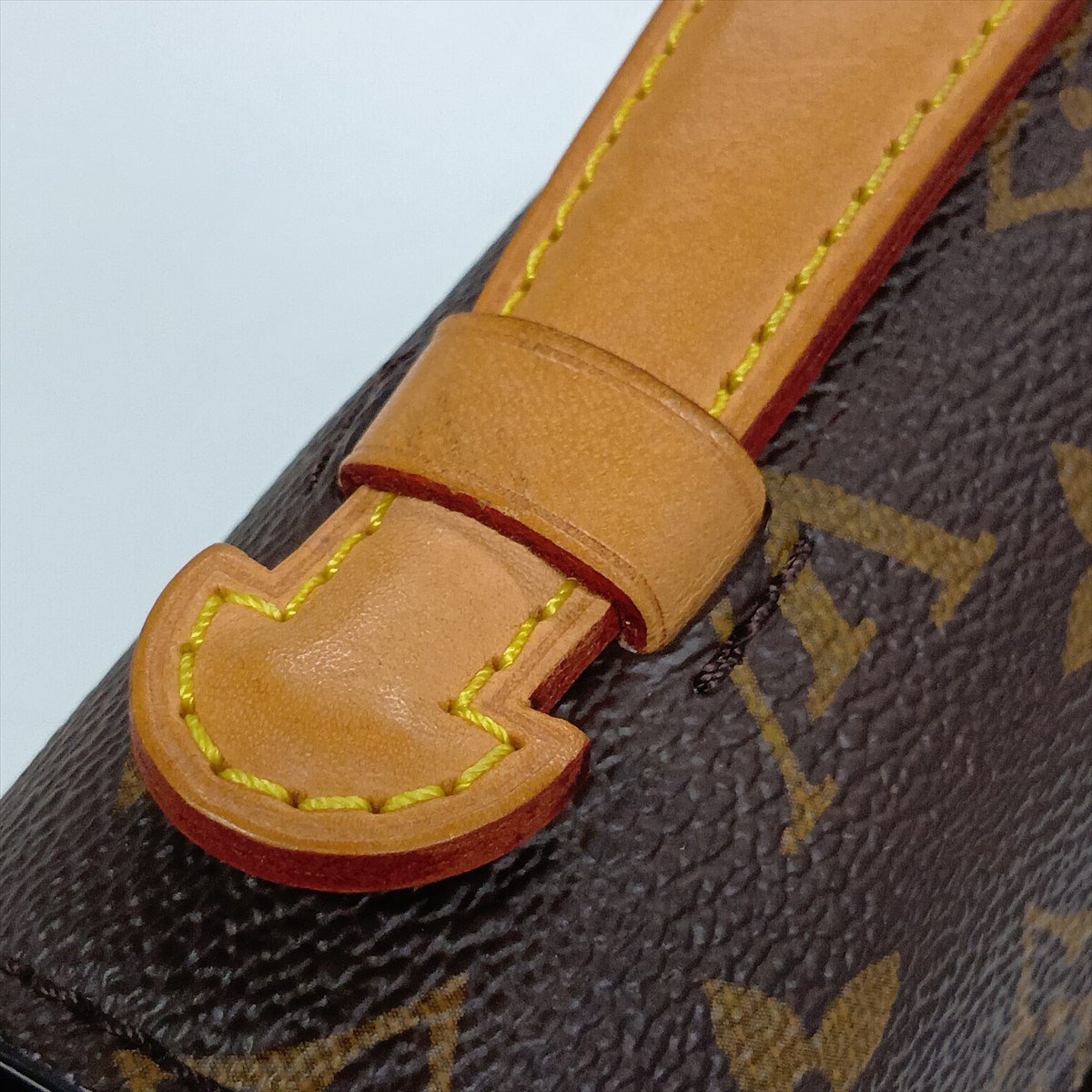 Second hand Louis Vuitton Pochette Metis Canvas Flap Crossbody Monogram - Tabita Bags