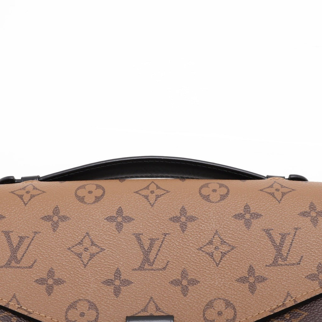 Second hand Louis Vuitton Pochette Metis Canvas Flap Crossbody Monogram Reverse - Tabita Bags
