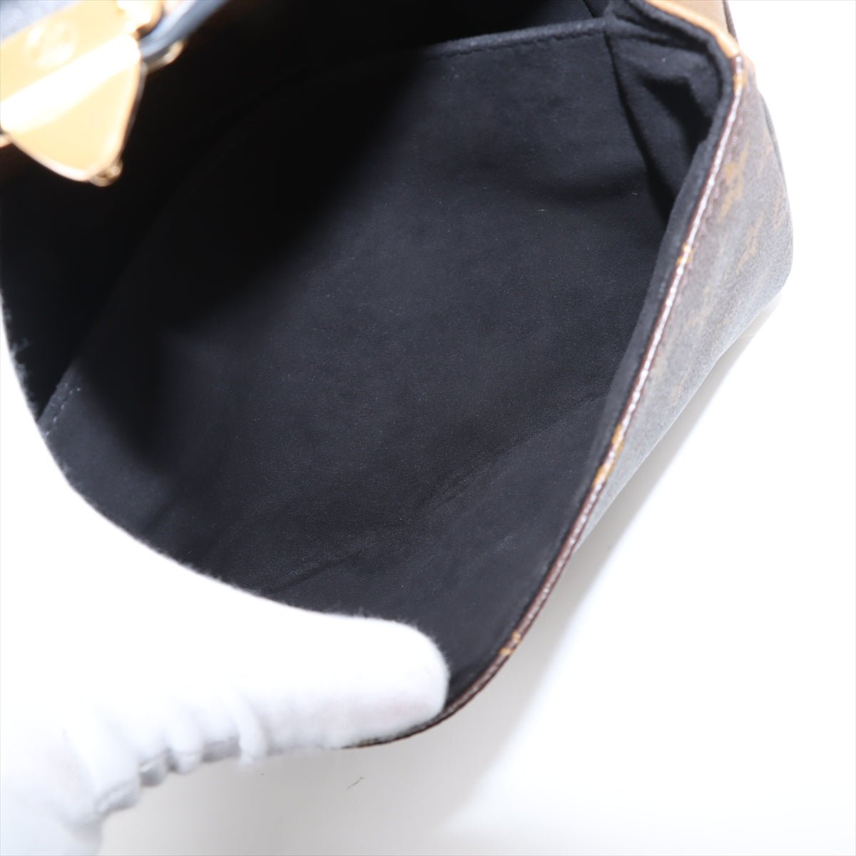 Second hand Louis Vuitton Pochette Metis Canvas Flap Crossbody Monogram Reverse - Tabita Bags