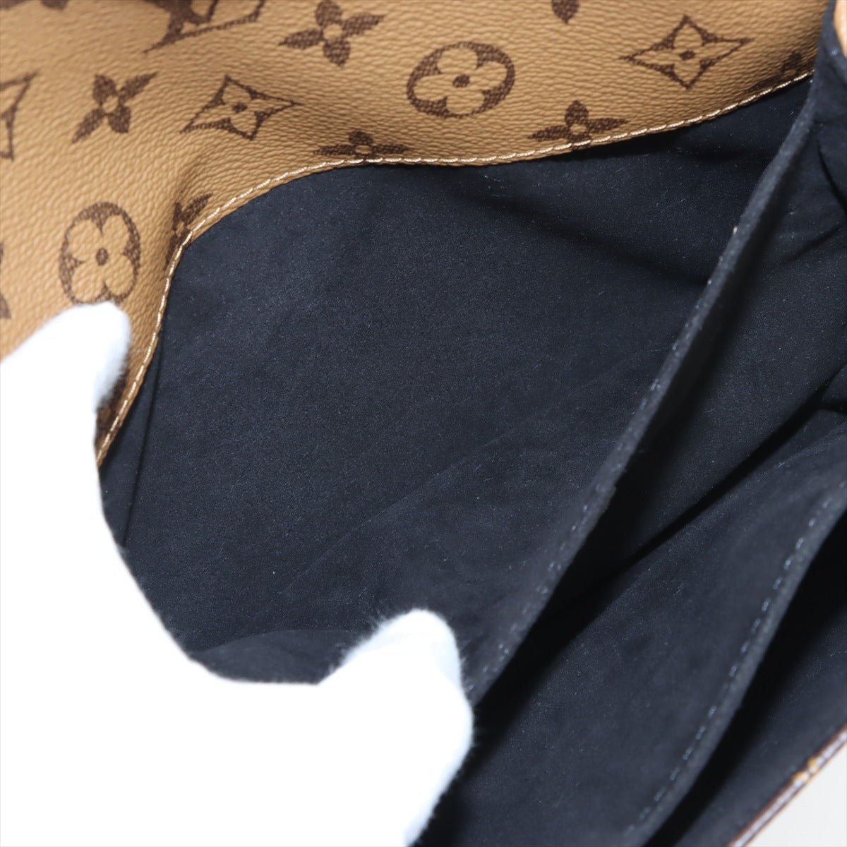 Second hand Louis Vuitton Pochette Metis Canvas Monogram Reverse Flap Crossbody Monogram Reverse - Tabita Bags