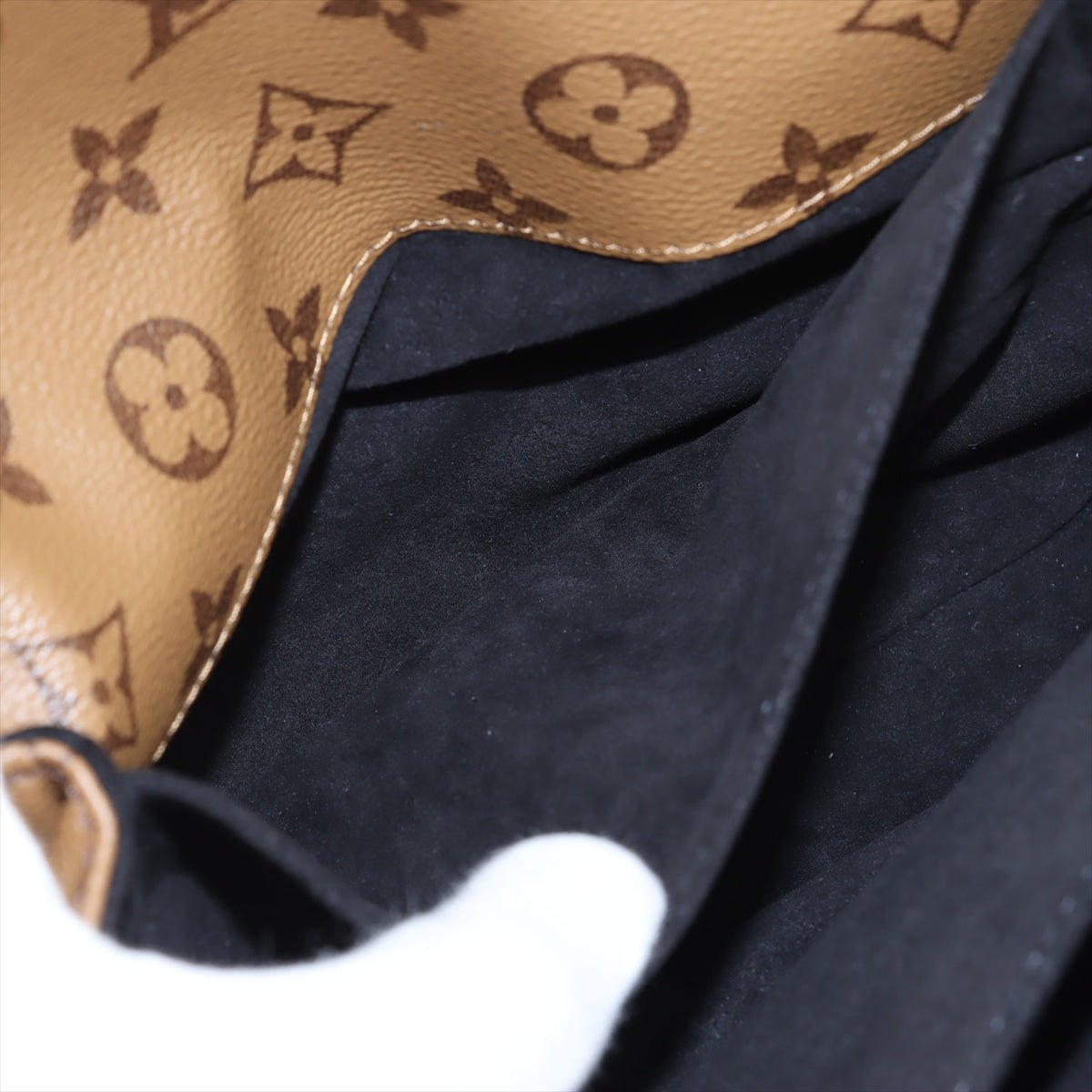 Second hand Louis Vuitton Pochette Metis Canvas Monogram Reverse Flap Crossbody Monogram Reverse - Tabita Bags