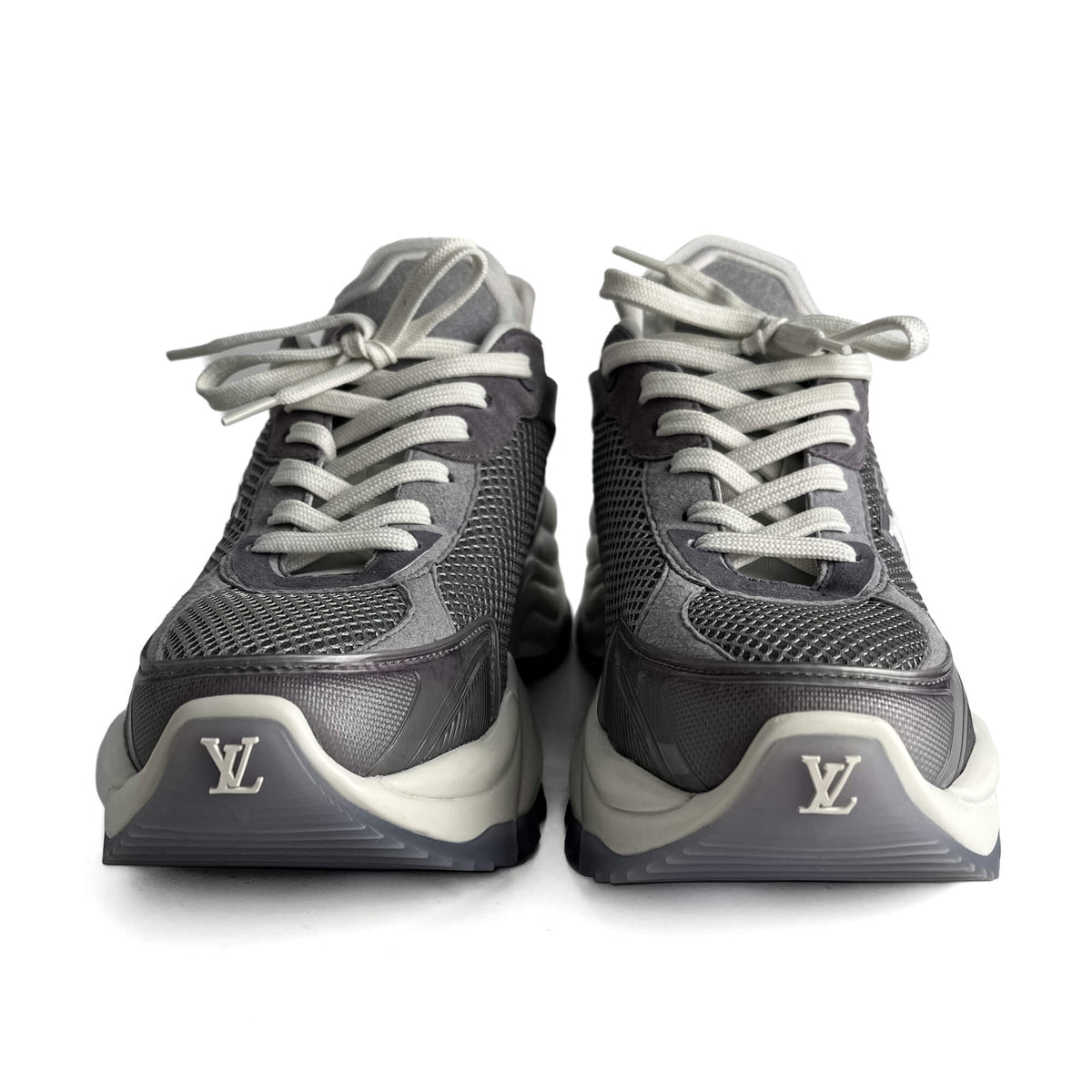 Second hand Louis Vuitton Run 55 Leather Sneakers 39 Monogram - Tabita Bags