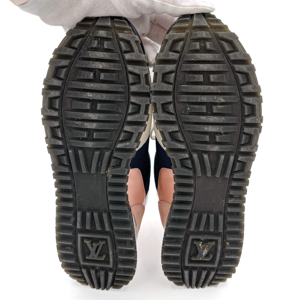 Second hand Louis Vuitton Run Away Leather Sneakers 38 Bicolor - Tabita Bags