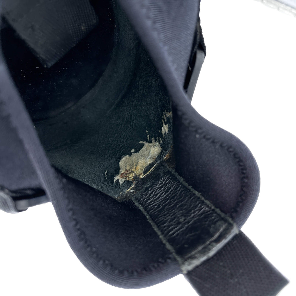 Second hand Louis Vuitton Run Away Leather Sneakers 38 Black & White - Tabita Bags