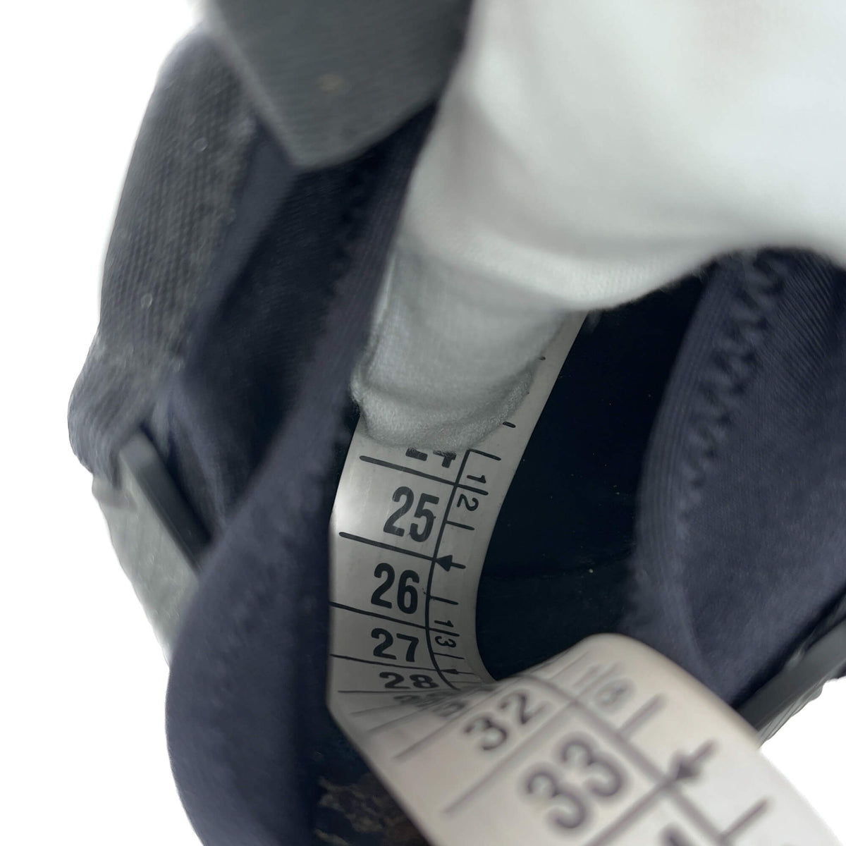 Second hand Louis Vuitton Run Away Leather Sneakers 38 Black & White - Tabita Bags