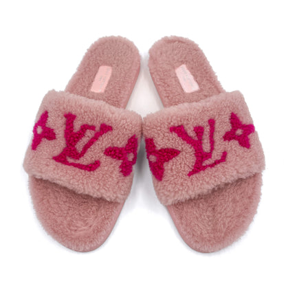 Second hand Louis Vuitton Shearling Slippers Fabric Flat Mule 39 Pink - Tabita Bags