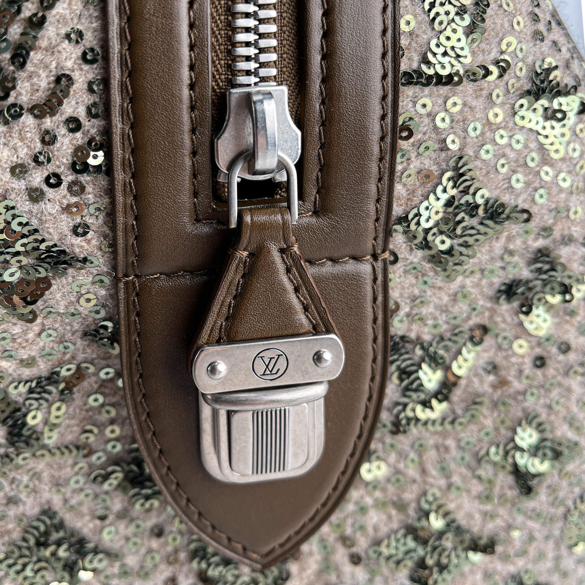 Second hand Louis Vuitton Speedy 30 Canvas Sequin Trunk Handbag Brown - Tabita Bags