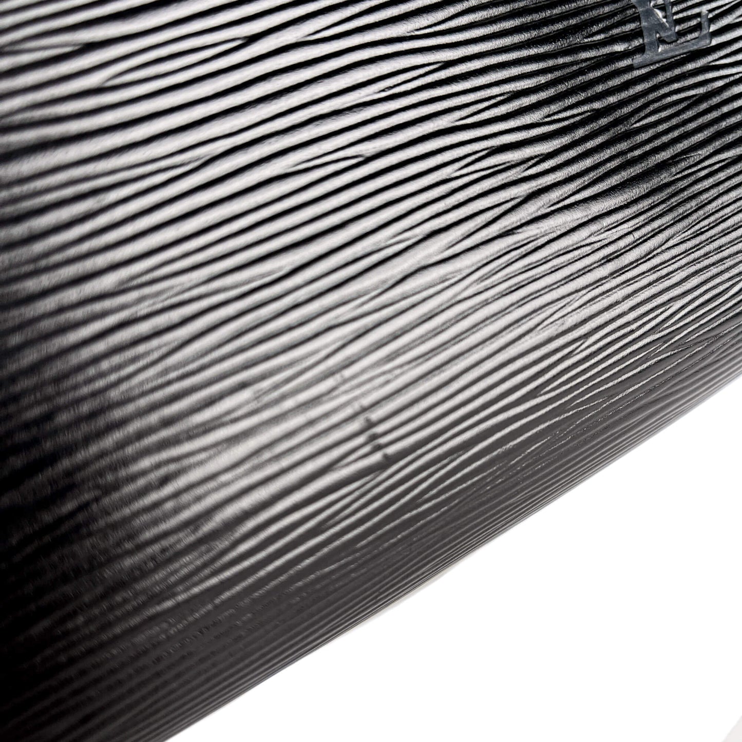 Second hand Louis Vuitton Speedy 30 Epi Leather Trunk Handbag Black - Tabita Bags