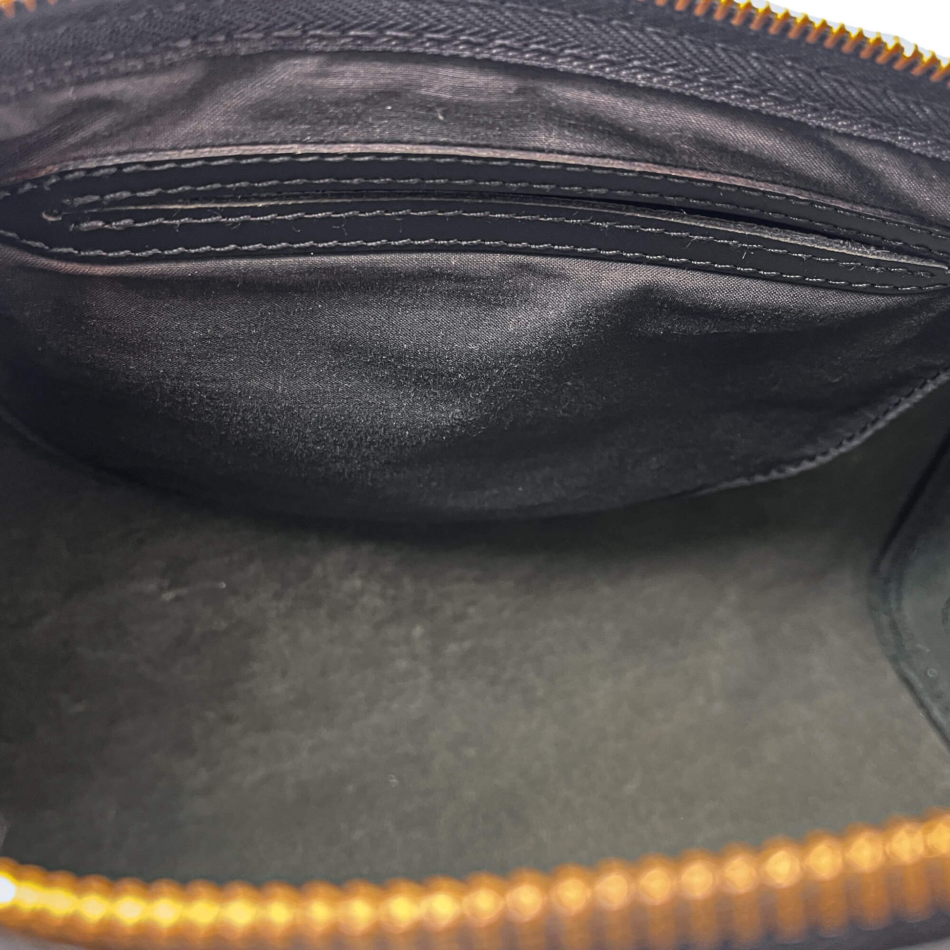 Second hand Louis Vuitton Speedy 30 Epi Leather Trunk Handbag Black - Tabita Bags