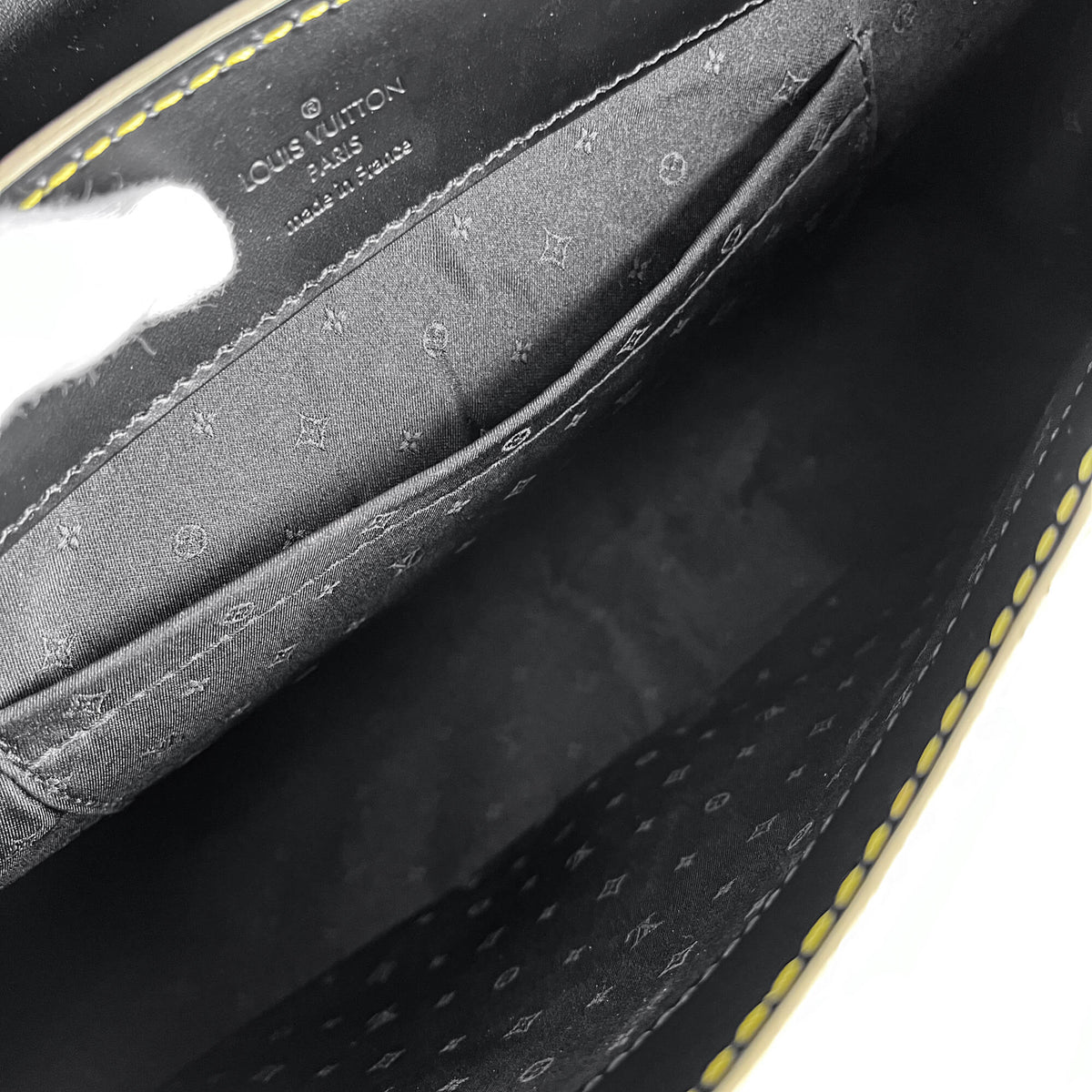 Second hand Louis Vuitton Suhali Leather Flap Shoulder Bag Black - Tabita Bags