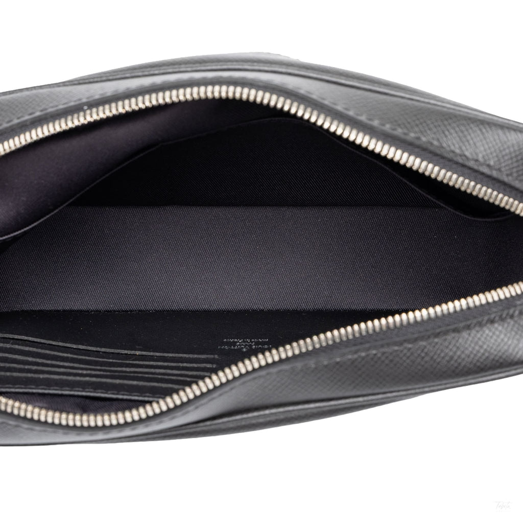 Second hand Louis Vuitton Taiga Leather Kasai Pochette Handbag Black - Tabita Bags