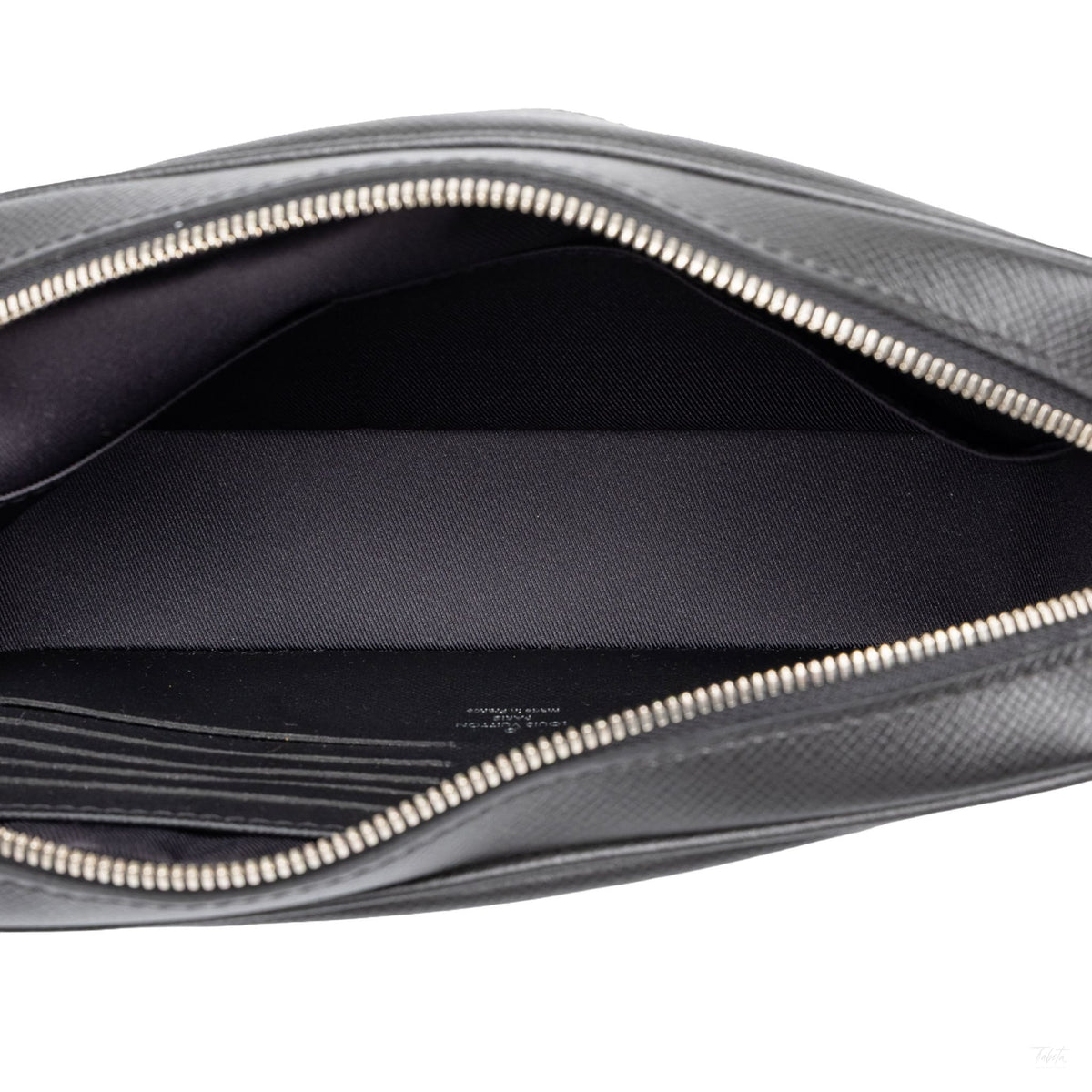 Second hand Louis Vuitton Taiga Leather Kasai Pochette Handbag Black - Tabita Bags