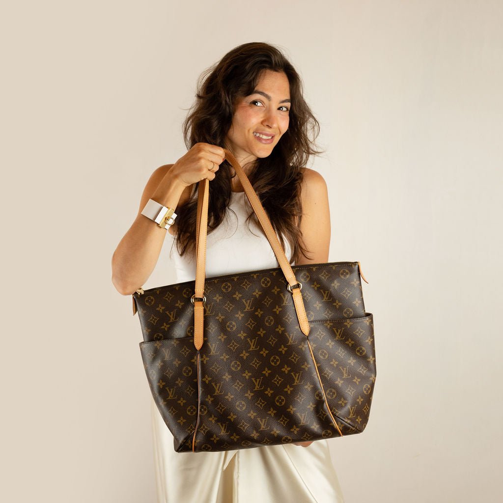 Second hand Louis Vuitton Totally GM Canvas Shopper Shoulder Bag Brown - Tabita Bags