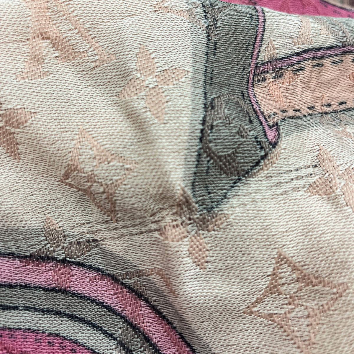 Second hand Louis Vuitton Wool & Silk Foulard Pink - Tabita Bags