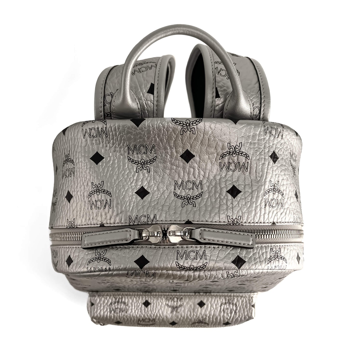 Second hand MCM Stark Medium Visetos Canvas Backpack Metallic - Tabita Bags