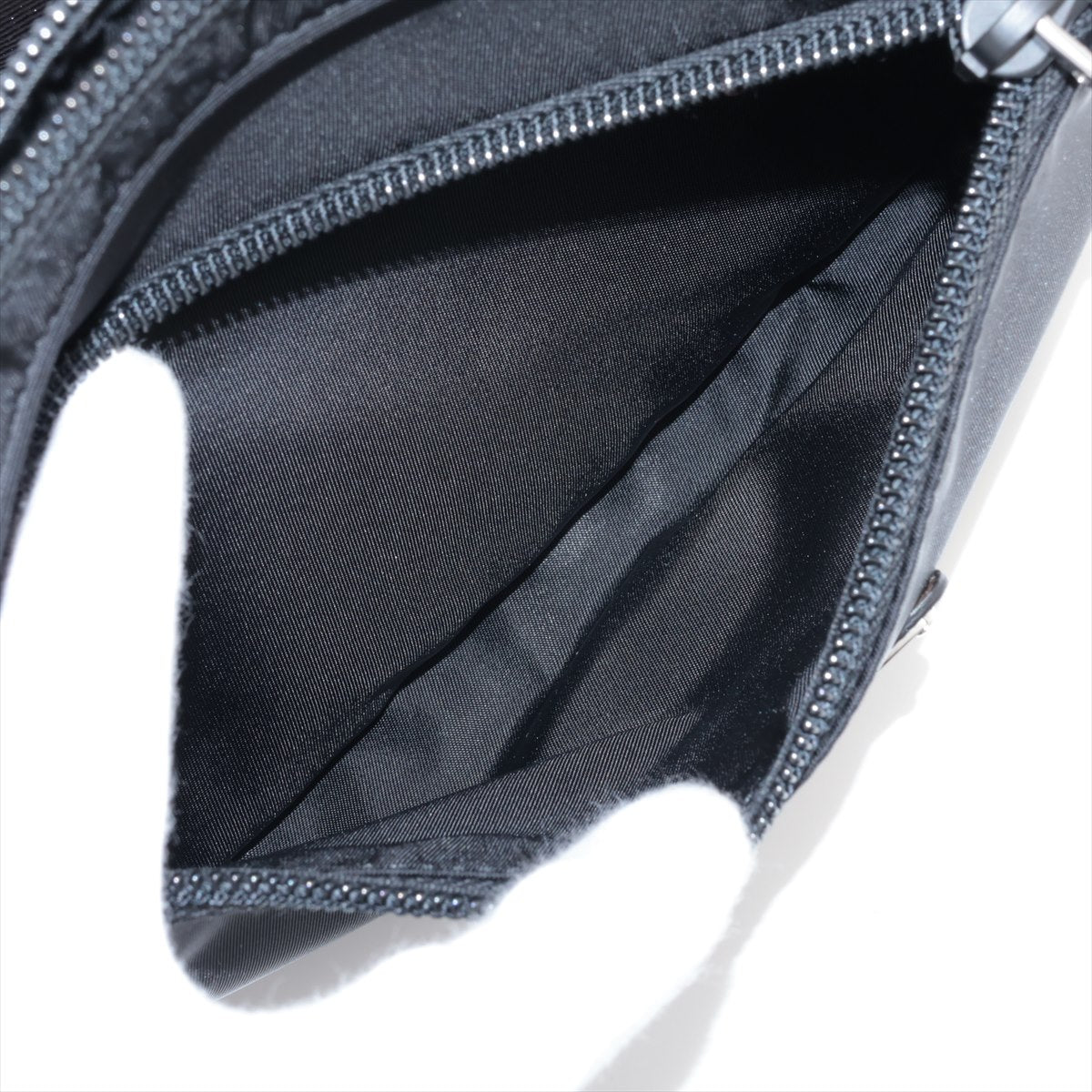 Second hand Prada Belt Bag Re - Nylon and Saffiano Leather Black - Tabita Bags