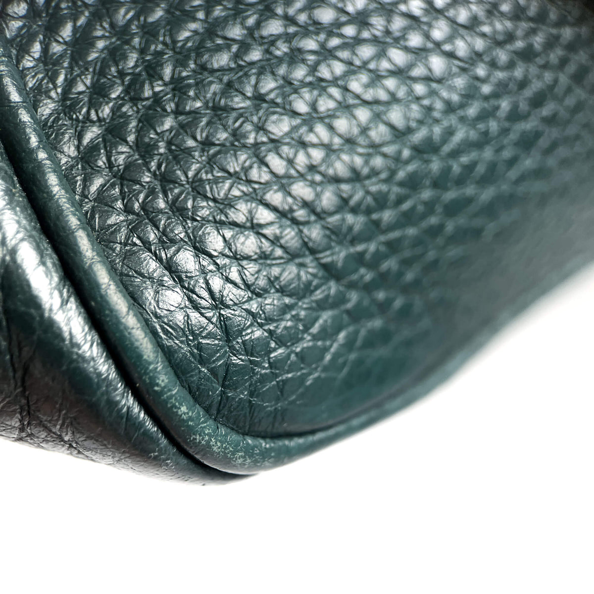 Second hand Prada Camera Shoulder Bag Daino Leather Green - Tabita Bags