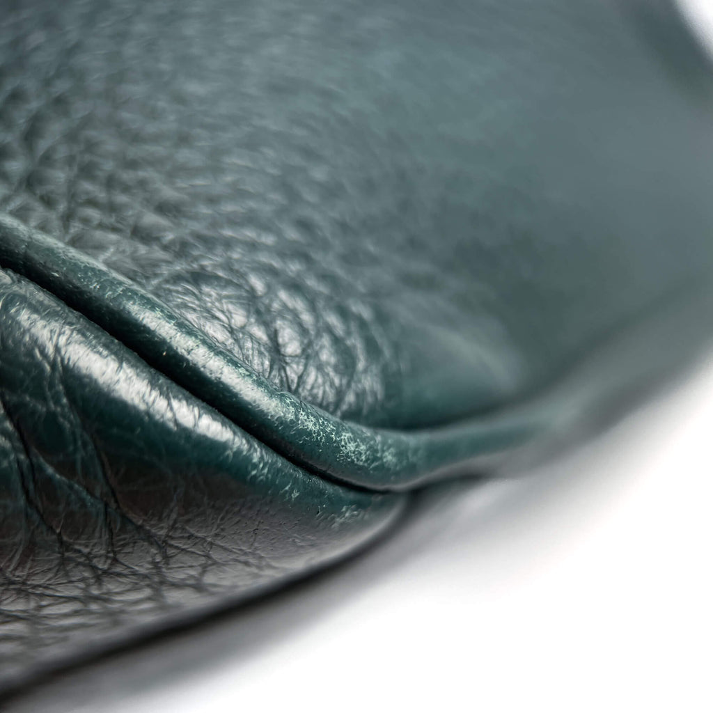 Second hand Prada Camera Shoulder Bag Daino Leather Green - Tabita Bags