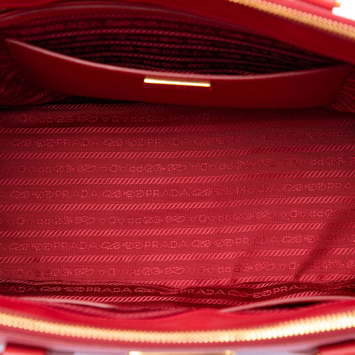 Second hand Prada Galleria Large Saffiano Lux Leather Tote Handbag Red - Tabita Bags