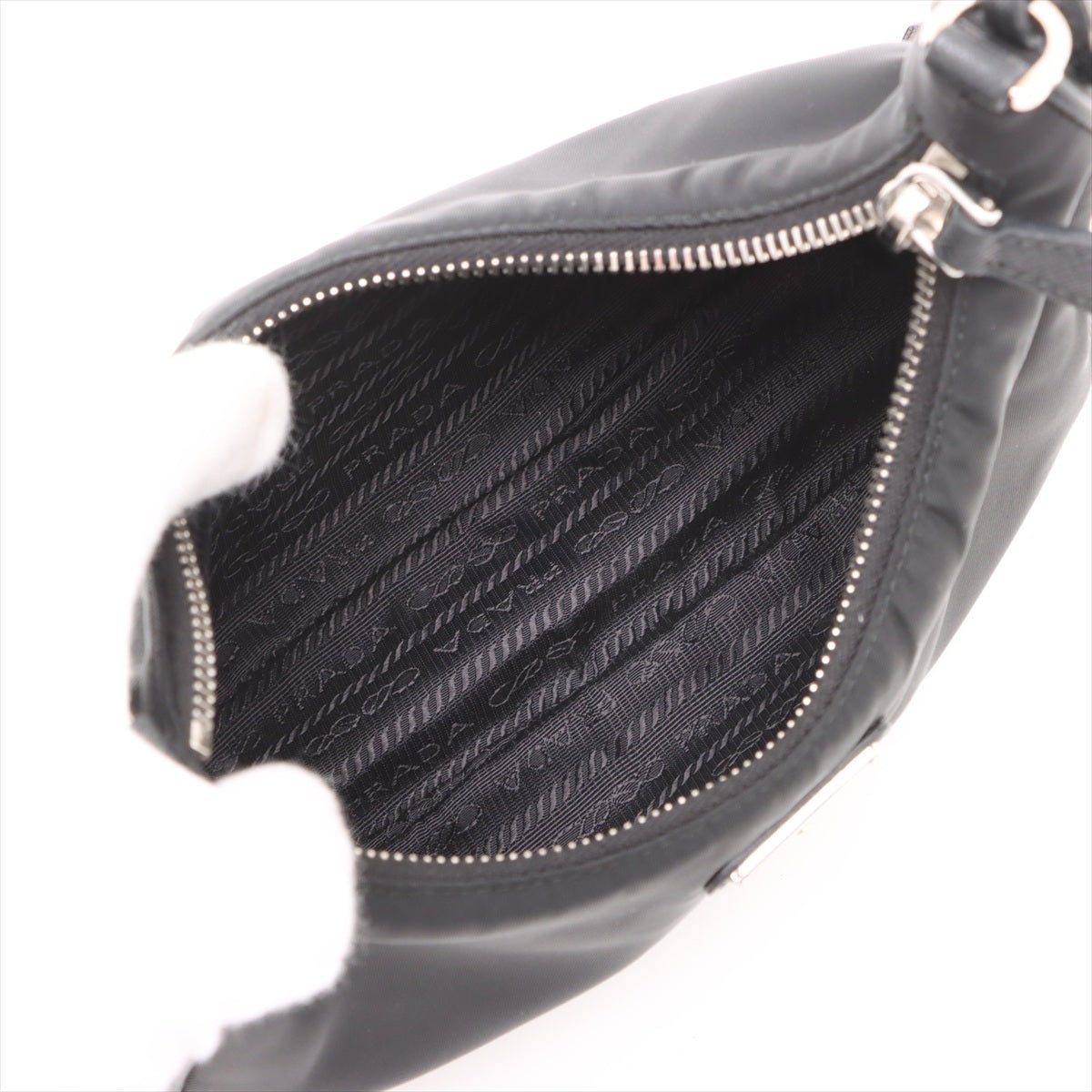 Second hand Prada Re-Edition 2005 Econyl Nylon Pouch Crossbody Black - Tabita Bags