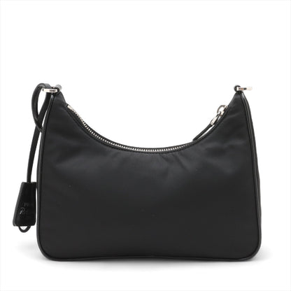 Second hand Prada Re-Edition 2005 Econyl Nylon Pouch Crossbody Black - Tabita Bags