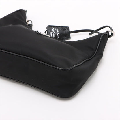 Second hand Prada Re-Edition 2005 Econyl Nylon Pouch Crossbody Black - Tabita Bags