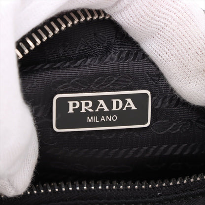 Second hand Prada Re-Edition 2005 Econyl Nylon Pouch Crossbody Black - Tabita Bags